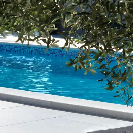 Visum Βίλα Ζαντάρ